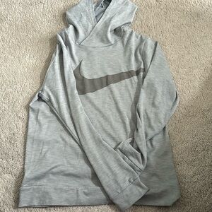 Niki's look sleeved light hoodie never worn!!!!